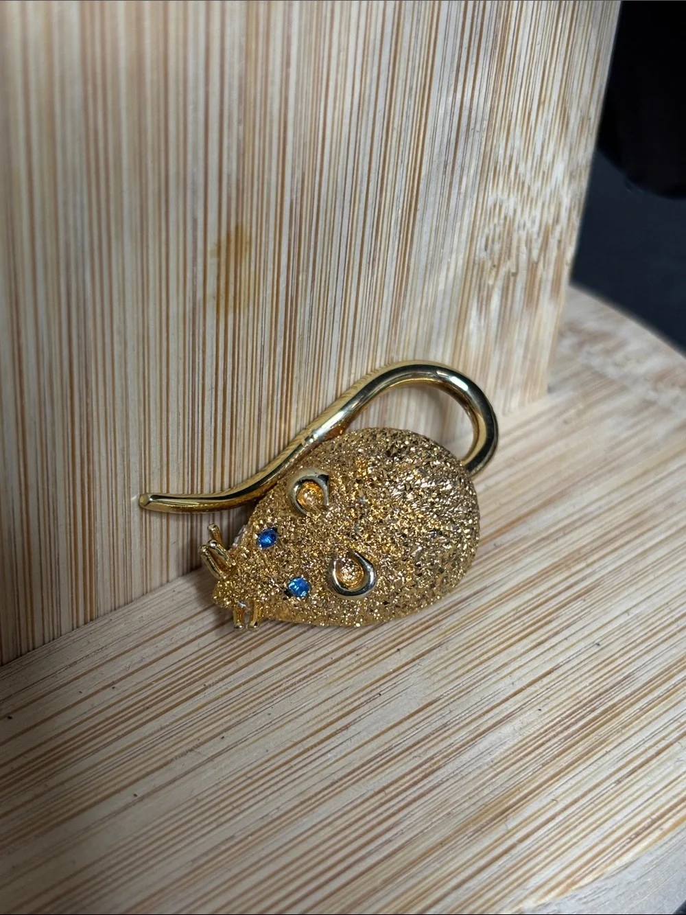 Vintage Mini Critter Gold Mouse Brooch with Blue Crystal Eyes